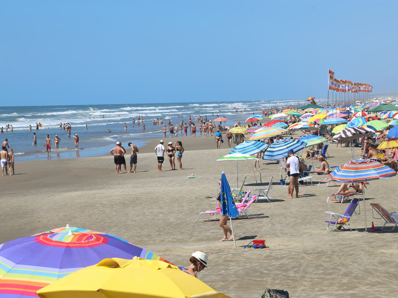 Balneário Arroio do Silva tem todos os pontos próprios para banho Contato